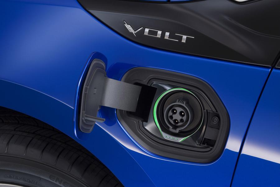  Chevrolet Volt 2015 года  (фото 7 из 23)